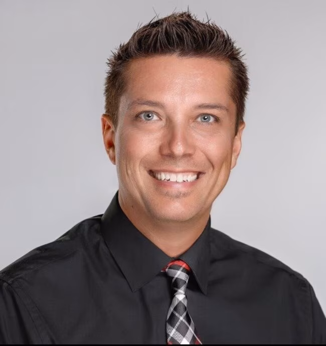 John Fagundes headshot