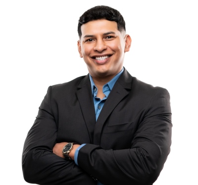 Ernesto Rivera headshot