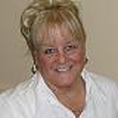 Lori Cortright headshot