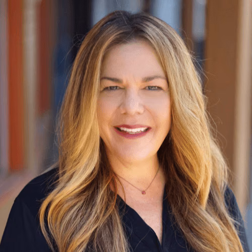 Jennifer Noelani Spenser headshot