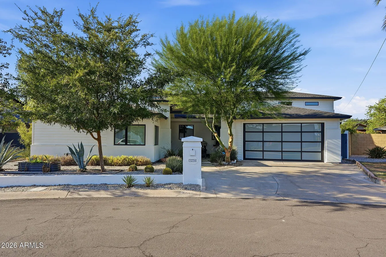 3230 E Colter St, Phoenix AZ 85018 — photo 1 — Best Home On Tour, Phoenix, AZ 85016 (August 19, 2026)