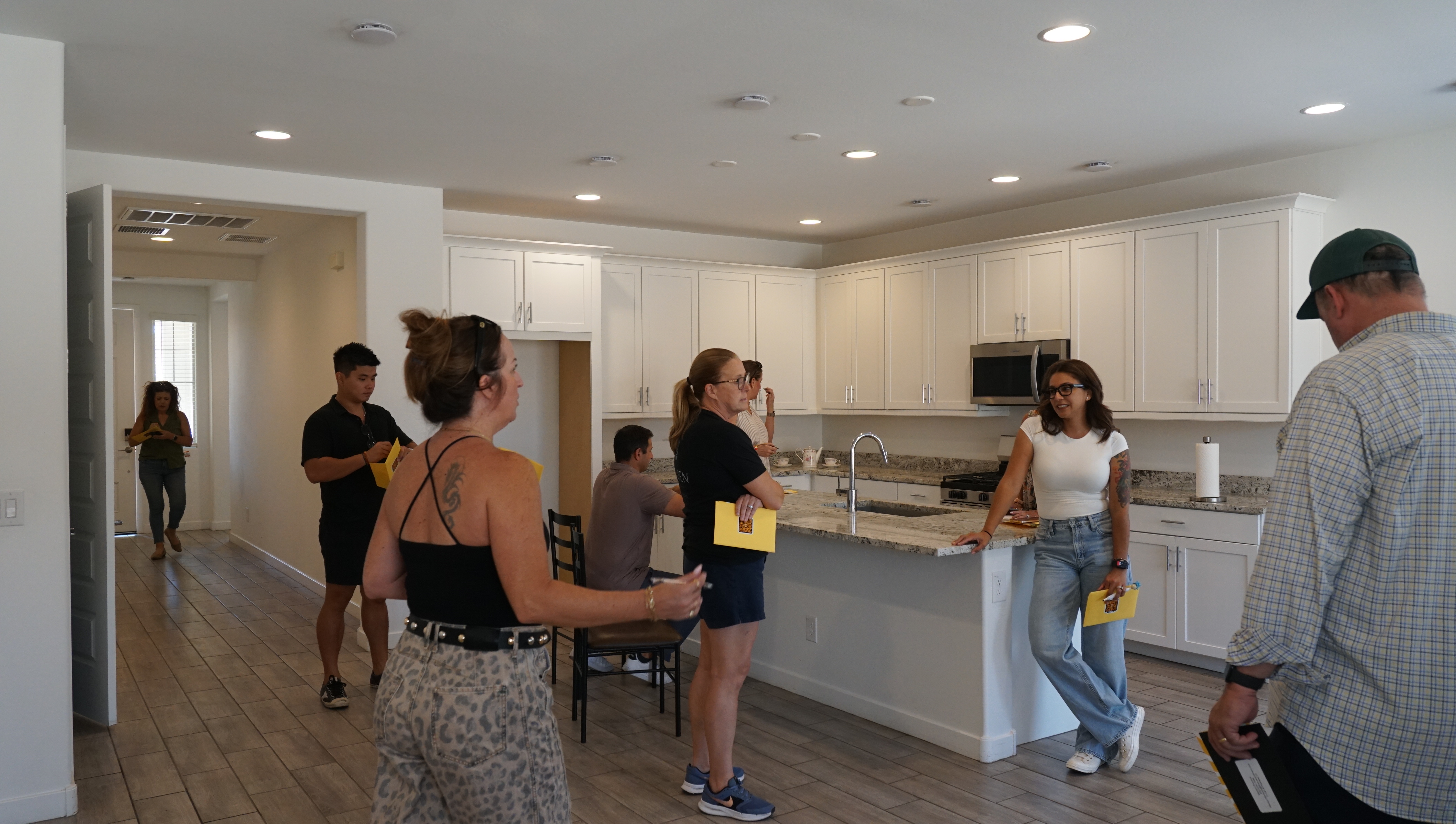 11136 W Parkway Dr, Tolleson AZ 85353 — photo 4 — Best Home On Tour, Avondale, AZ 85392 (August 25, 2026)