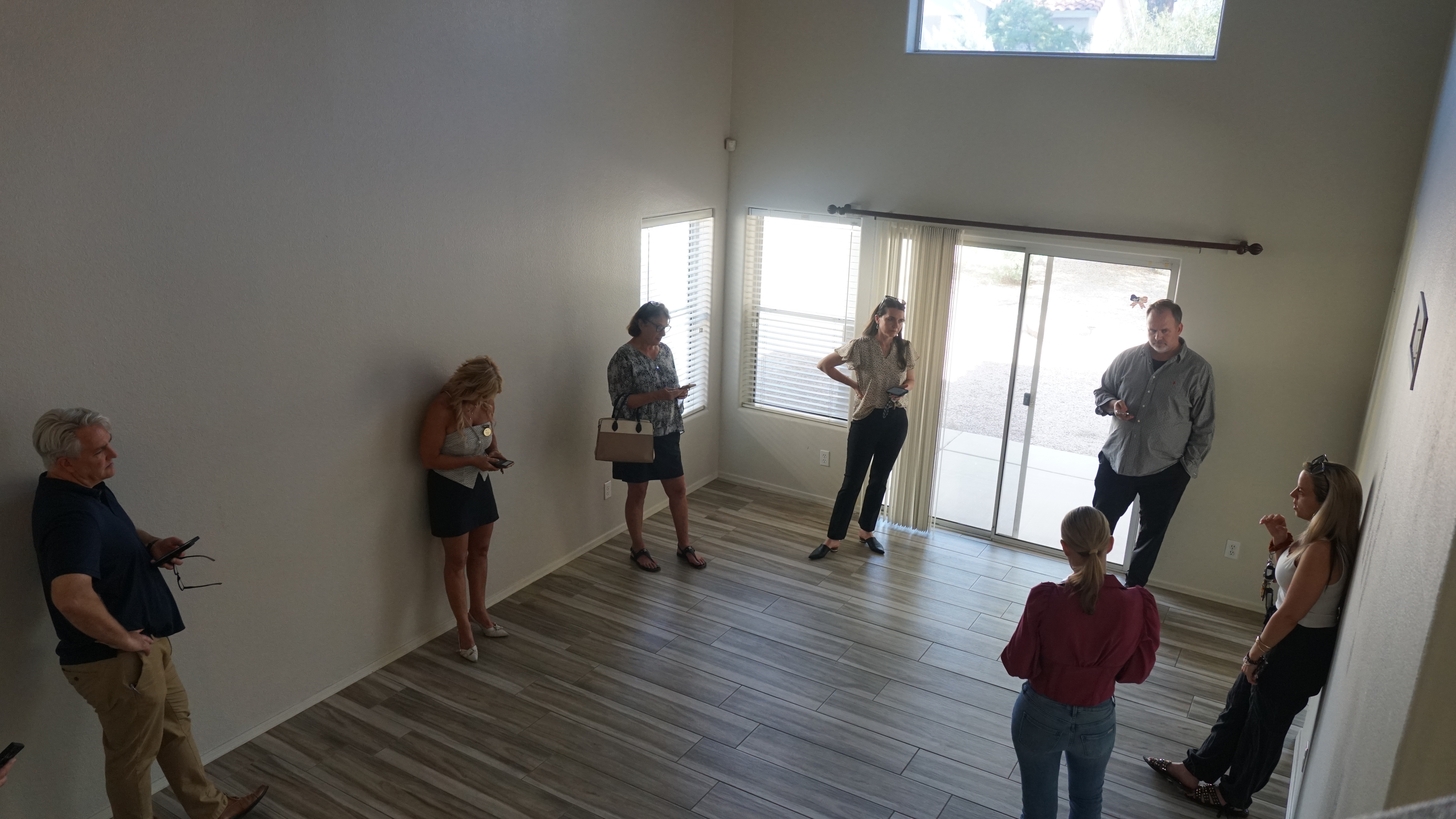 1310 E Angela Dr, Phoenix AZ 85022 — photo 4 — Best Home On Tour, Phoenix, AZ 85023 (September 2, 2026)