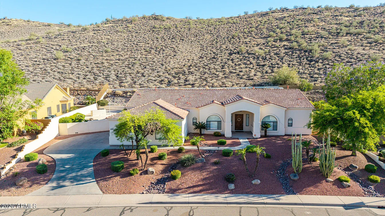 5949 W PINNACLE HILL DR, Glendale AZ 85310 — photo 1 — Best Home On Tour, Glendale, AZ 85310 (September 16, 2026)