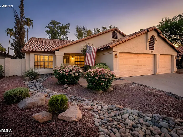 19251 N 73rd Ln, Glendale AZ 85308 — photo 1 — Best Home On Tour, Glendale, AZ 85310 (September 16, 2026)