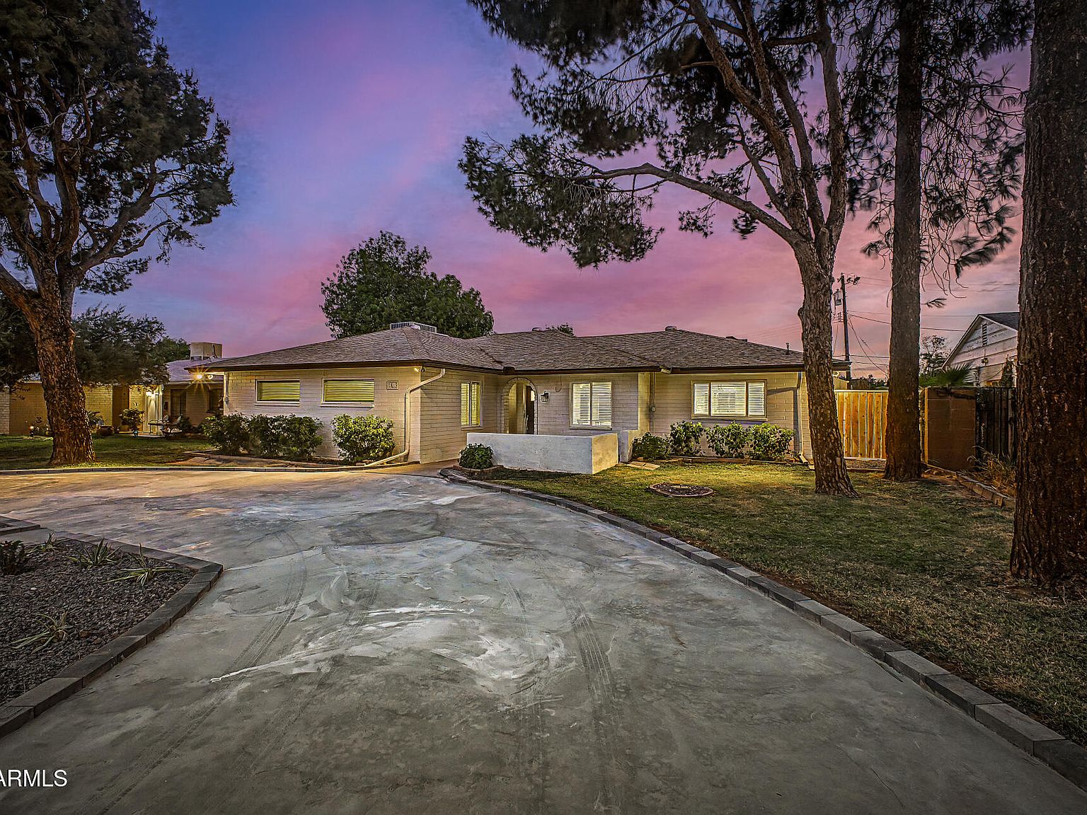 1813 W EARLL DR, Phoenix AZ 85015 — photo 1 — Best Home On Tour, Phoenix, AZ 85014 (September 30, 2026)