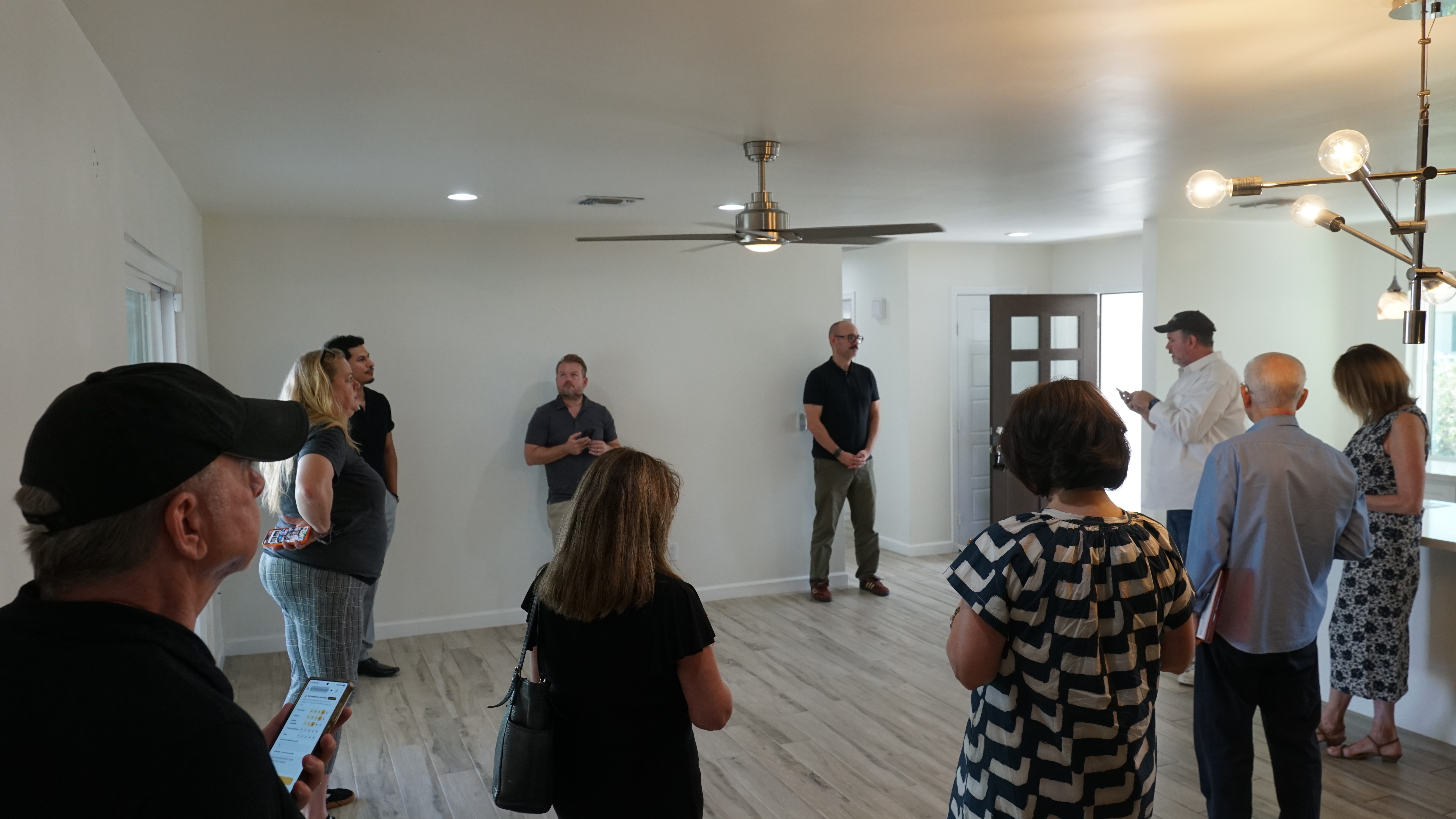 4720 N 14th Ave, Phoenix AZ 85013 — photo 5 — Best Home On Tour, Phoenix, AZ  (September 30, 2026)