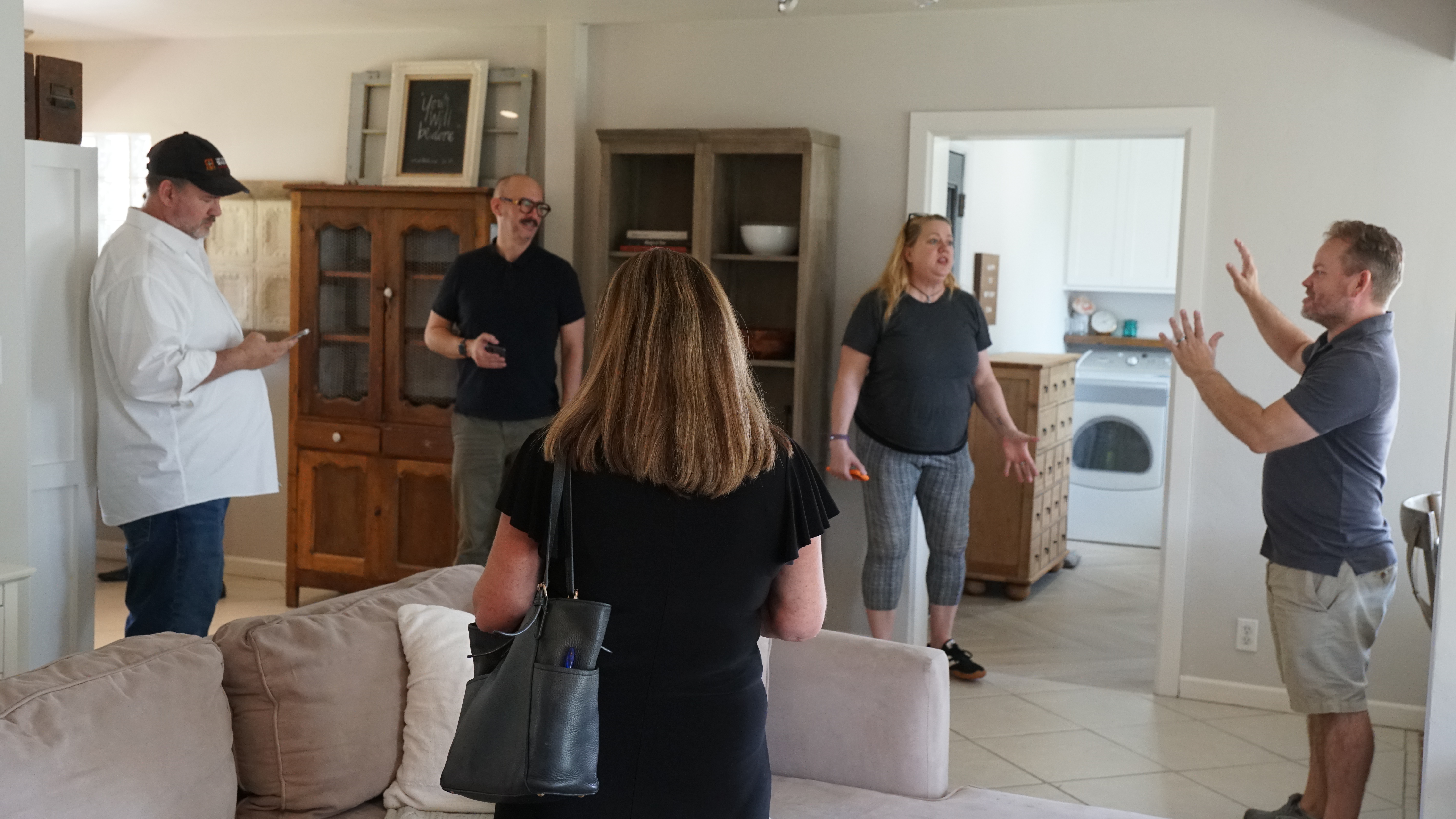 6219 N 11th Ave, Phoenix AZ 85013 — photo 4 — Best Home On Tour, Phoenix, AZ  (September 30, 2026)