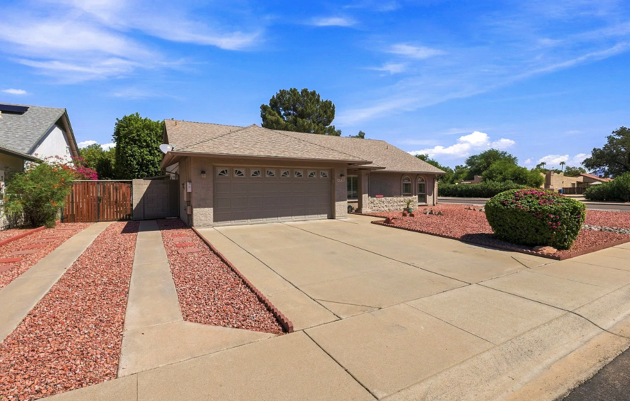 4352 E Blanche Dr 5B, Phoenix AZ 85032 — photo 1 — Best Home On Tour, Phoenix, AZ 85023 (October 6, 2026)